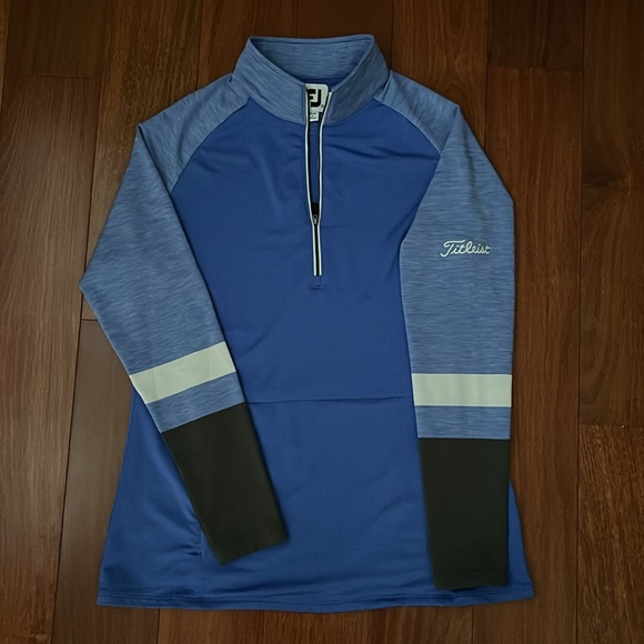 Footjoy/Titleist Color Block Long Sleeve Half Zip with Center Pocket Pullover, M - Picture 11 of 11